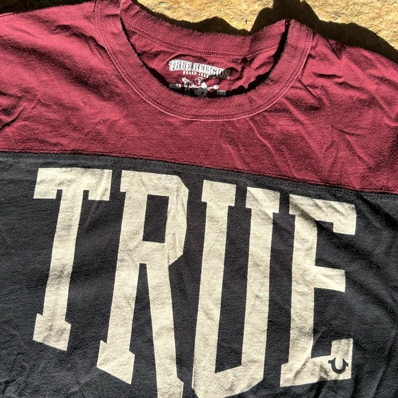 True Religion Tshirt Black Red Mens Size XL - Picture 4 of 6